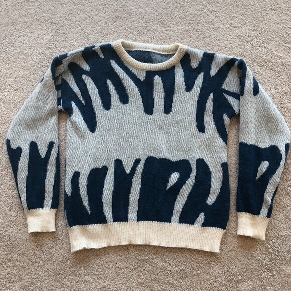 Soft Oversized Blue Long-Sleeve Sweater - Picture 2 of 12